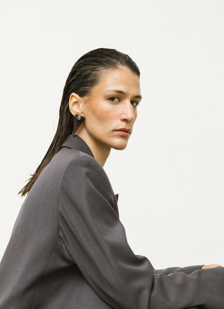 JVxTH - L SMOKY EARRINGS