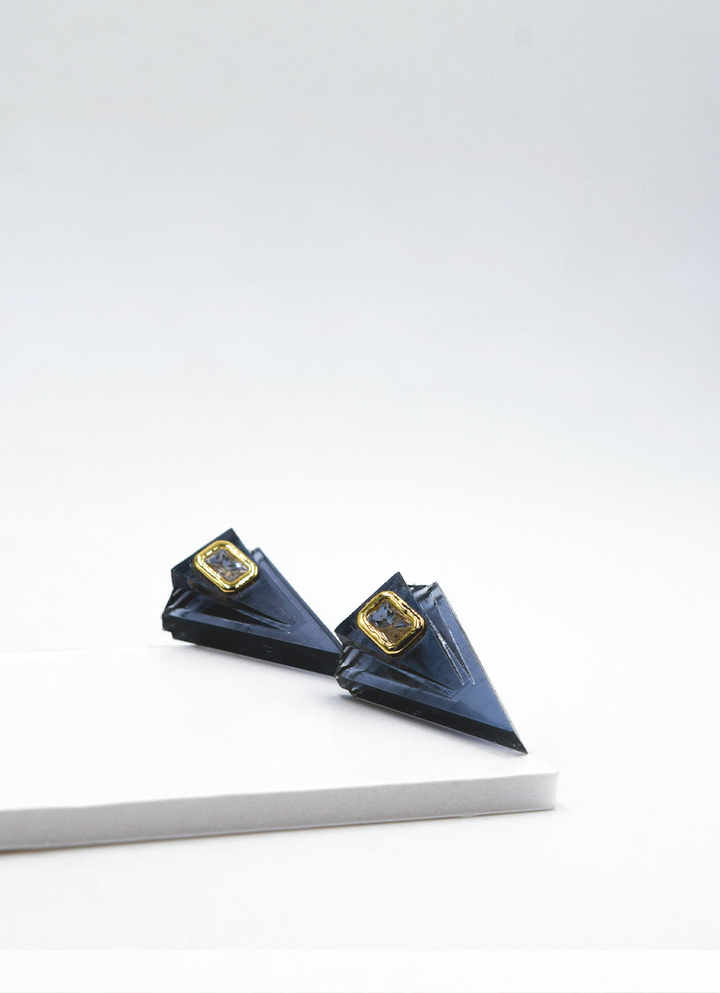 JVxTH - S SMOKY WARRINGS