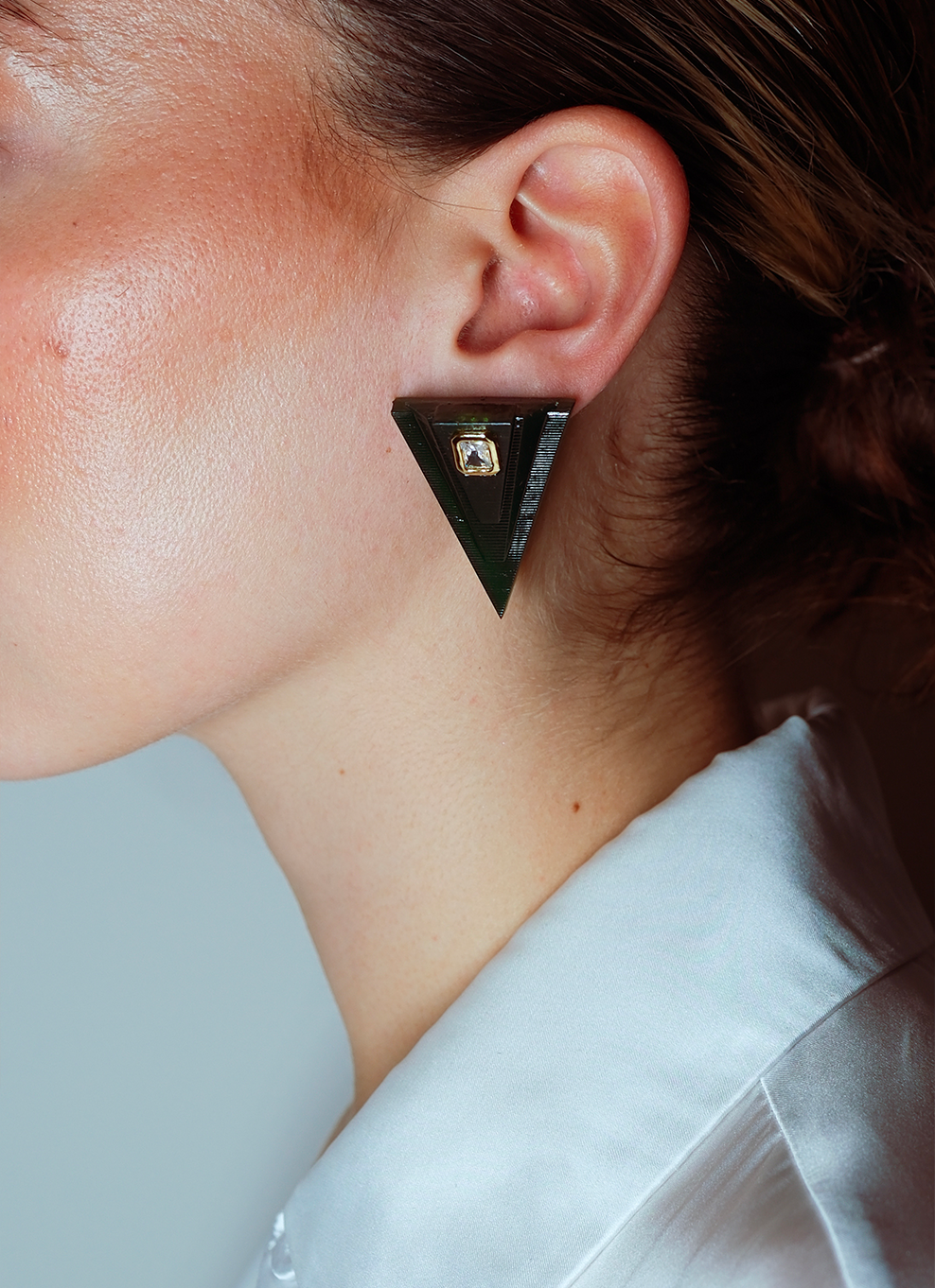 JVxTH - M  SMOKY EARRINGS